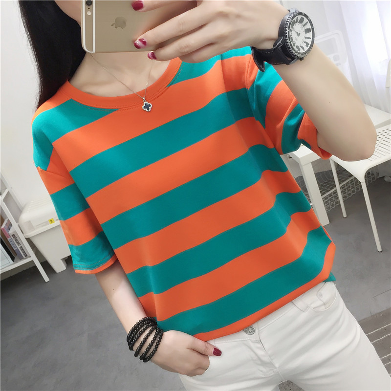 Vintage Fashion Influencers - Camiseta Feminina de Manga Curta com