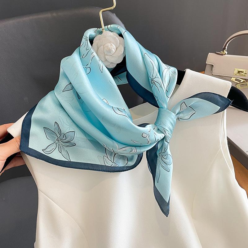 Lenço Quadrado Pequeno 53x53cm - Vintage Fashion Hijab avaliação e preço