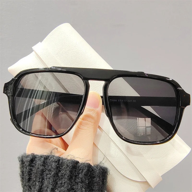 Novos Óculos de Sol Oversized  - Vintage Fashion Brands avaliação e preço