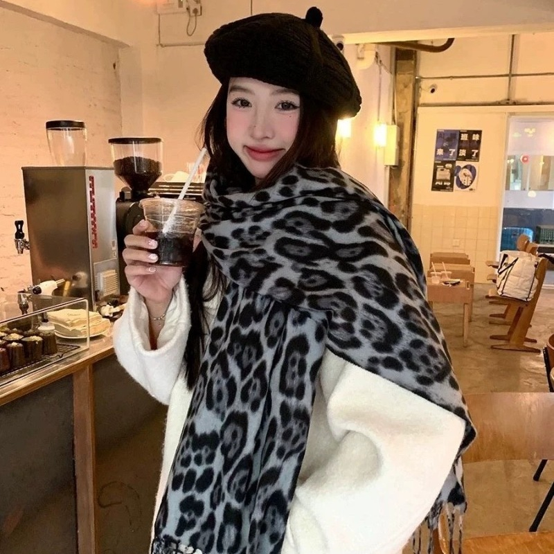 2025 novo retro seda leopardo  - Vintage Fashion Knitwear avaliação e preço