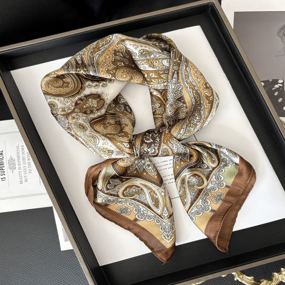 Novo Lenço Quadrado de Luxo co - Vintage Fashion Hijab avaliação e preço