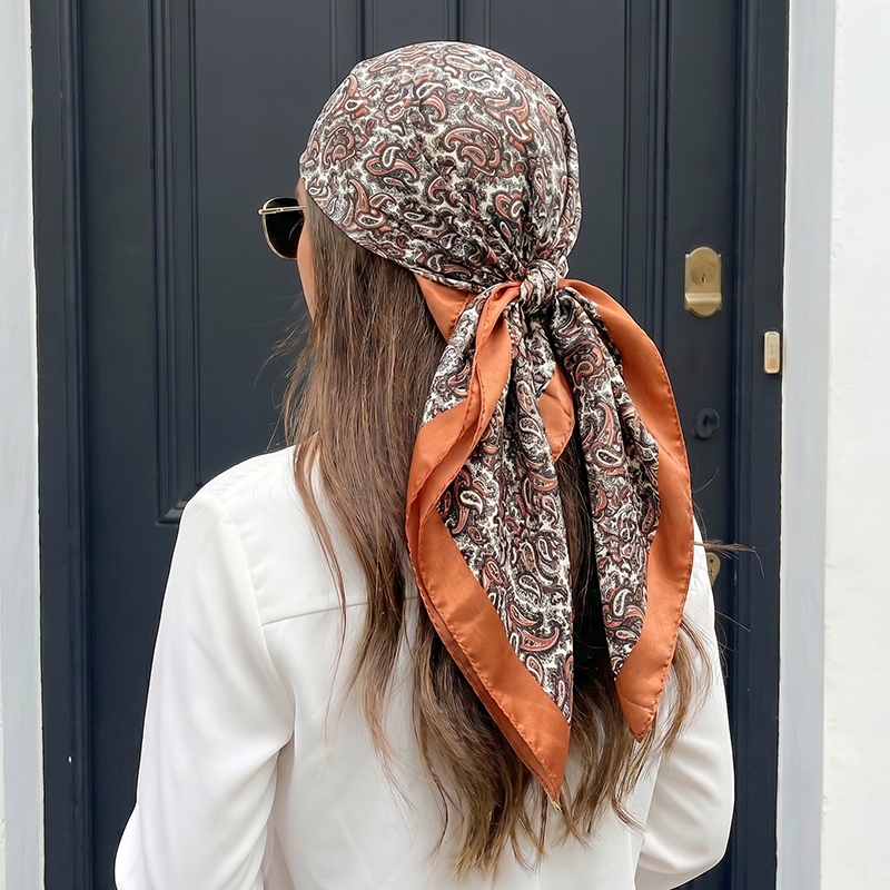 Lenço Quadrado de Cetim Luxuos - Vintage Fashion Hijab avaliação e preço